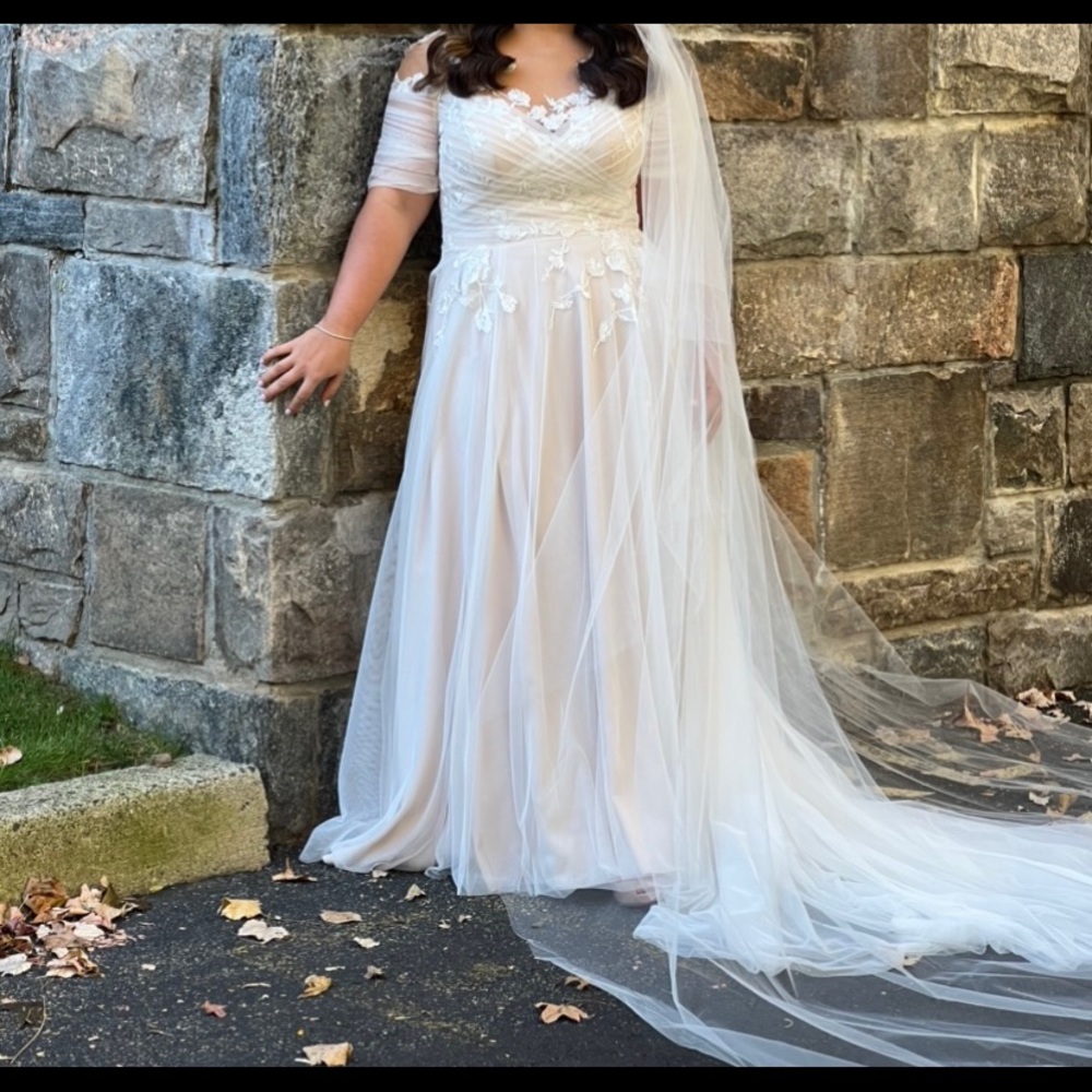 Willowby by watters katara gown size 12